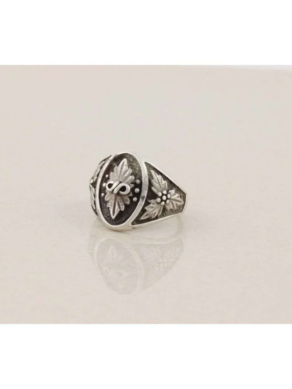 Men's Sterling Silver Black Hills Ring Size 9 1/2